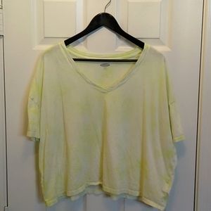 Old Navy V-neck Crop Tee